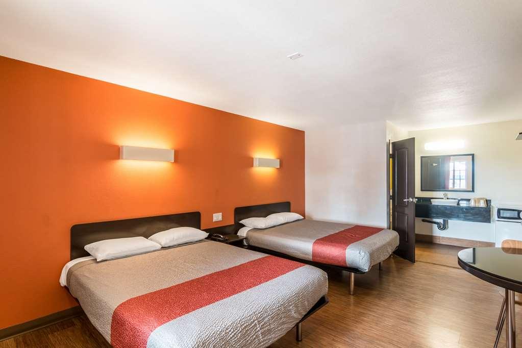 Motel 6 Bell Gardens Bilik gambar