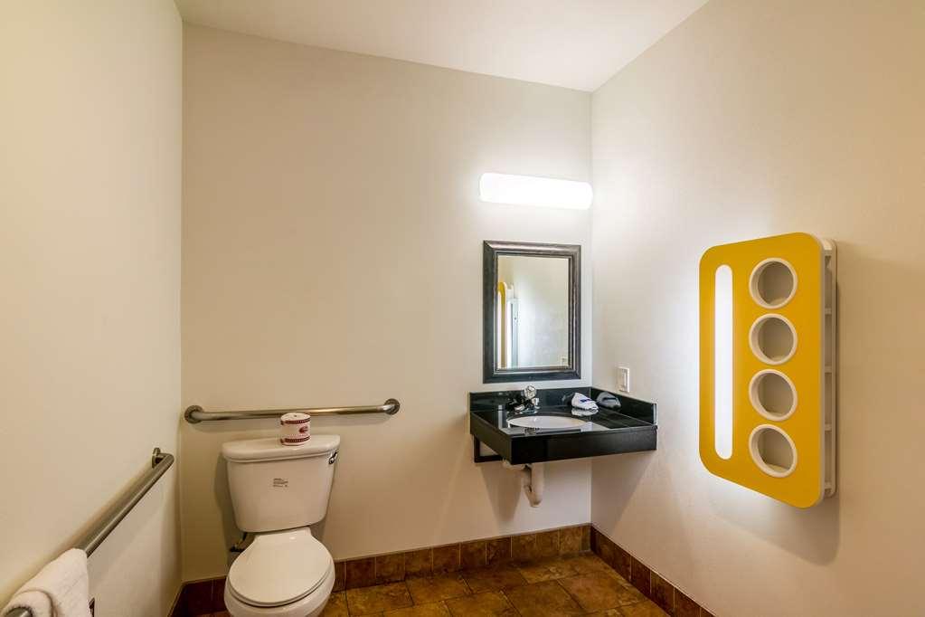 Motel 6 Bell Gardens Bilik gambar