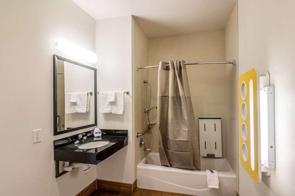 Motel 6 Bell Gardens Bilik gambar