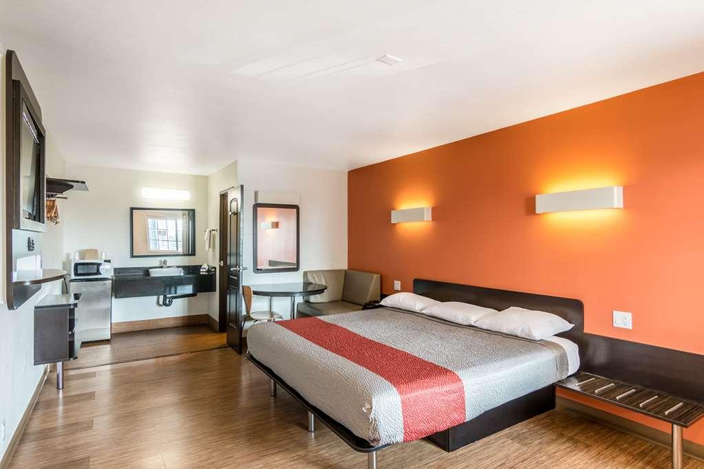 Motel 6 Bell Gardens Bilik gambar