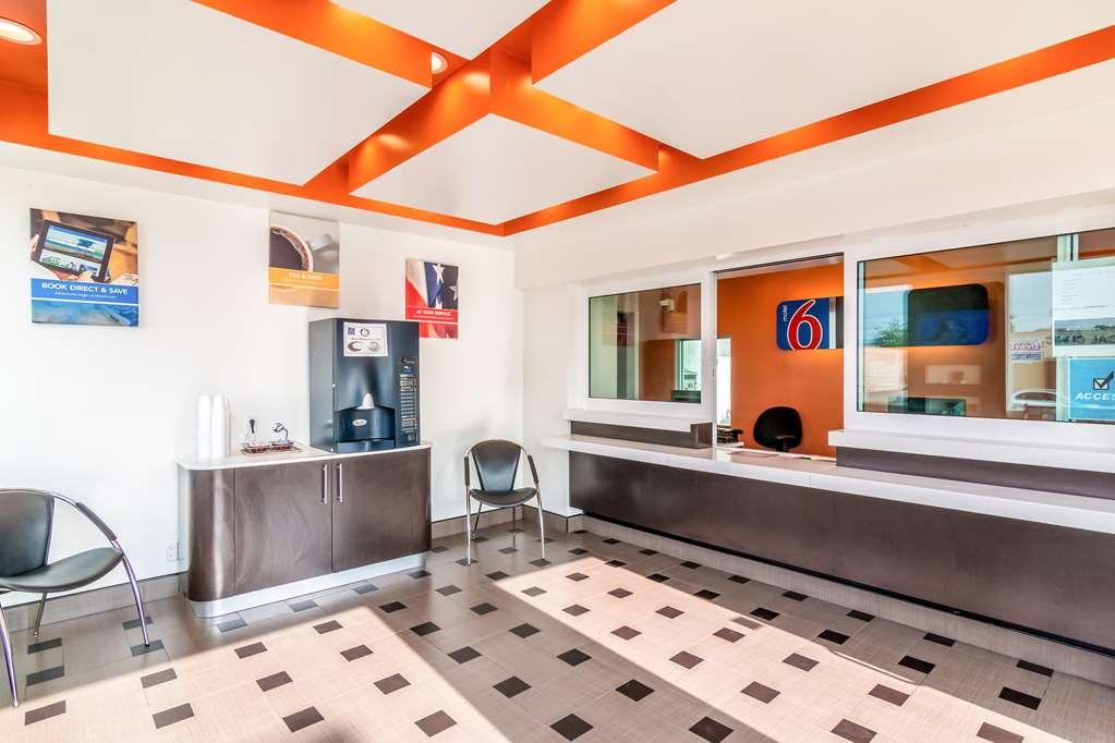 Motel 6 Bell Gardens Dalaman gambar