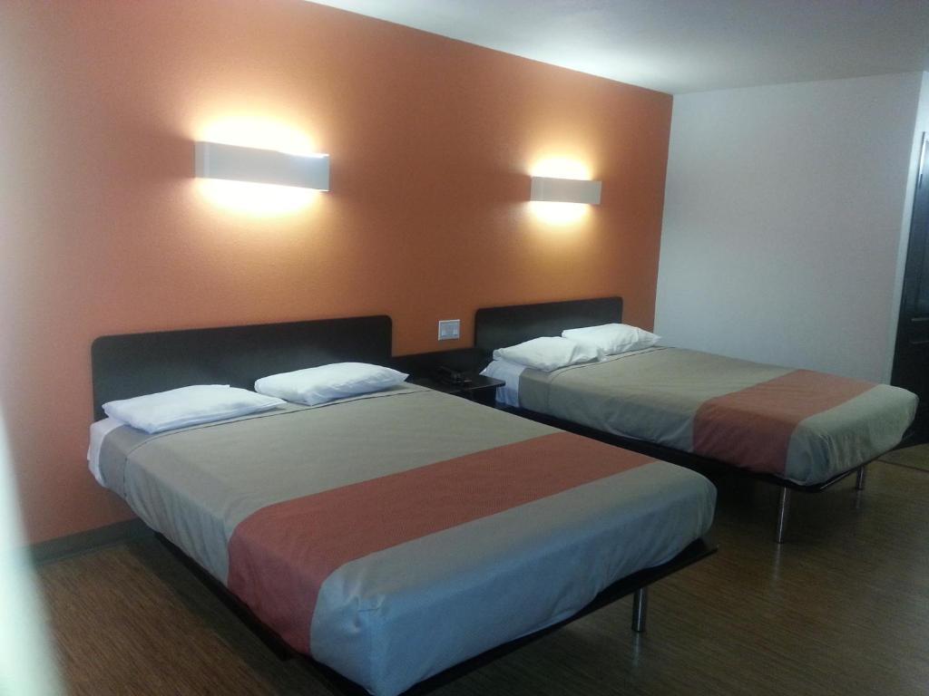 Motel 6 Bell Gardens Bilik gambar